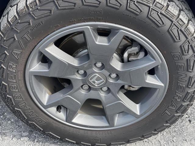 Photo of 2025 Crystal Black Pearl Honda Passport