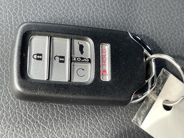 Photo of 2025 Crystal Black Pearl Honda Passport