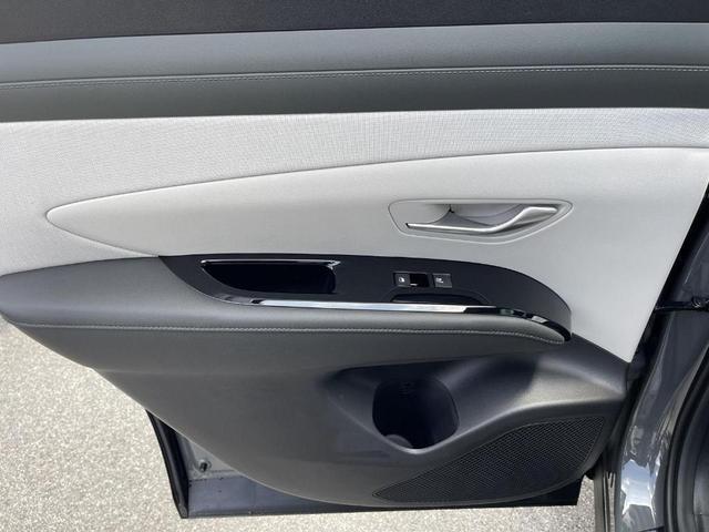 Photo of 2025 Hampton Gray Hyundai TUCSON