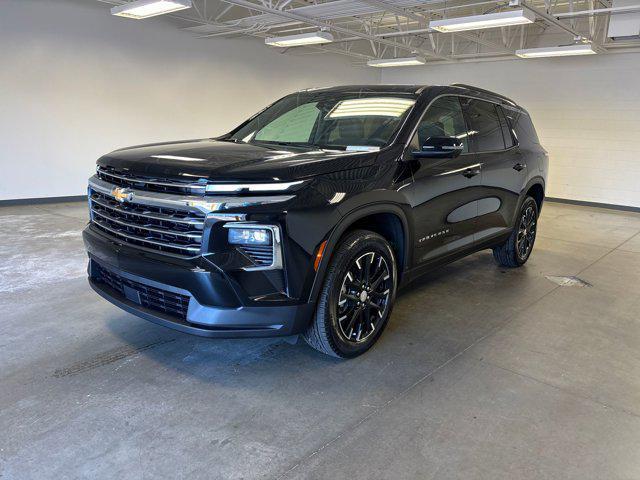 Photo of 2026 Mosaic Black Metallic Chevrolet Traverse