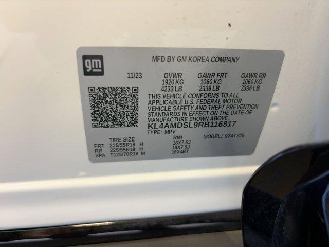 Photo of 2024 Summit White Buick Encore GX