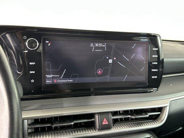 Photo of 2022 Glacial White Pearl Kia K5