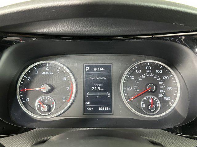 Photo of 2022 Glacial White Pearl Kia K5