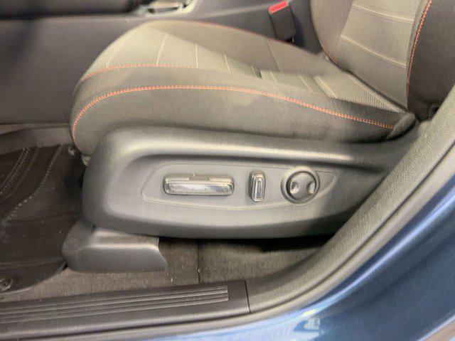 Photo of 2023 Blue Honda CR-V Hybrid