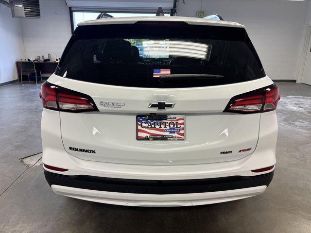 Photo of 2024 Summit White Chevrolet Equinox