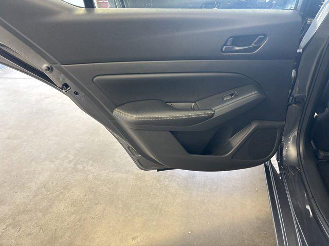 Photo of 2024 Gun Metallic Nissan Altima