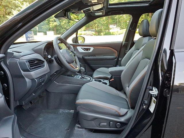 Photo of 2025 Crystal Black Silica Subaru Forester