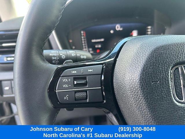 Photo of 2025 Sonic Gray Pearl Honda Pilot