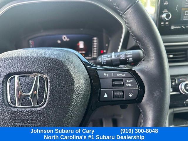 Photo of 2025 Sonic Gray Pearl Honda Pilot