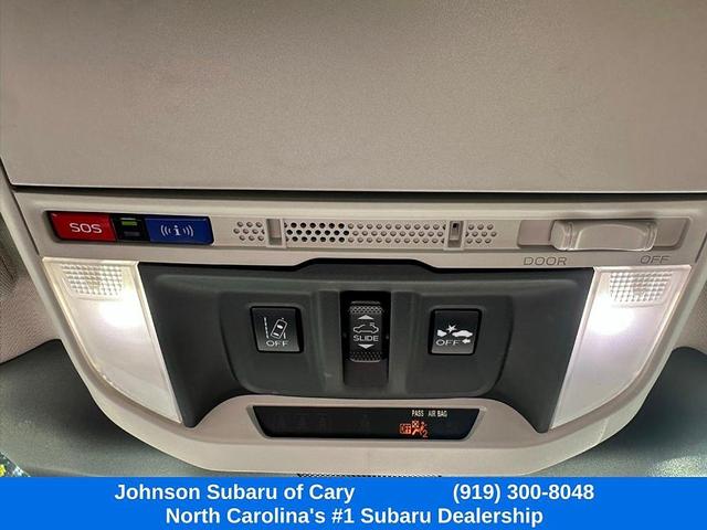 Photo of 2023 Ice Silver Metallic Subaru Forester