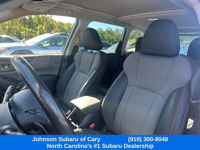 Photo of 2023 Crystal White Pearl Subaru Forester