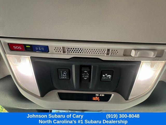 Photo of 2023 Crystal White Pearl Subaru Forester