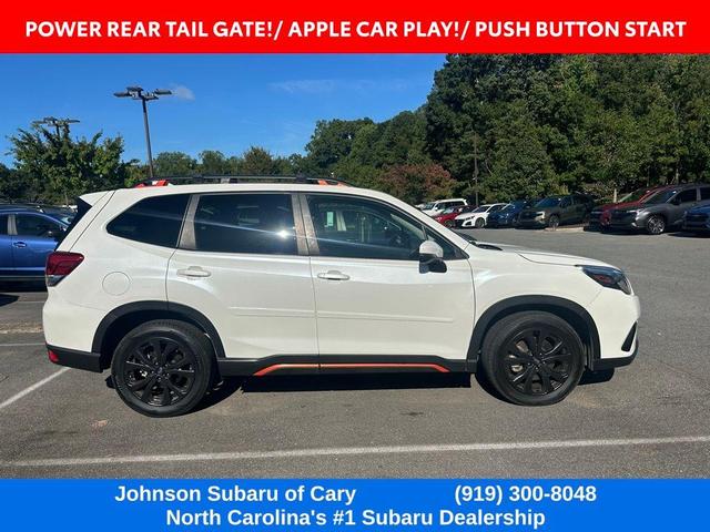 Photo of 2023 Crystal White Pearl Subaru Forester