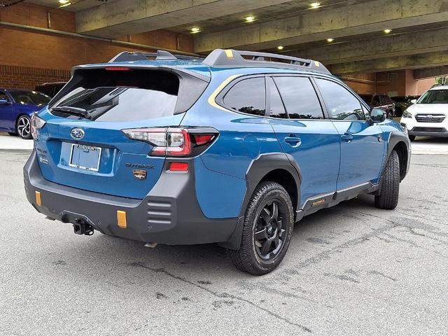 Photo of 2023 Ice Silver Metallic Subaru Outback