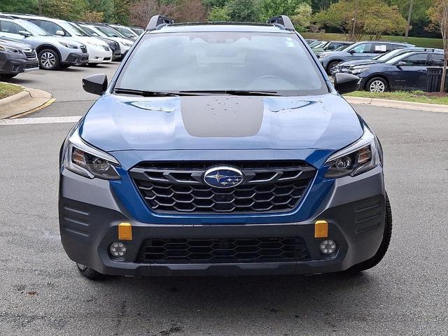 Photo of 2023 Ice Silver Metallic Subaru Outback