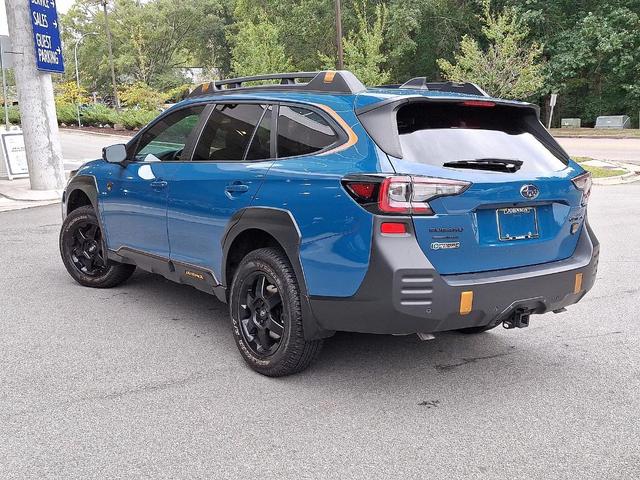 Photo of 2023 Ice Silver Metallic Subaru Outback