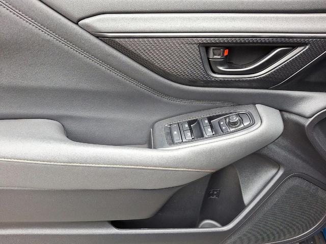 Photo of 2023 Ice Silver Metallic Subaru Outback