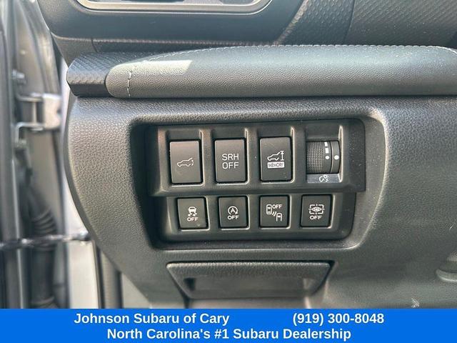 Photo of 2020 Ice Silver Metallic Subaru Forester