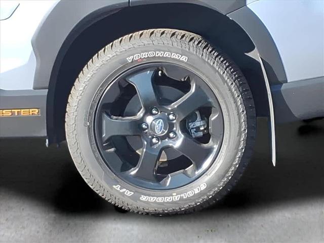 Photo of 2024 Ice Silver Metallic Subaru Forester