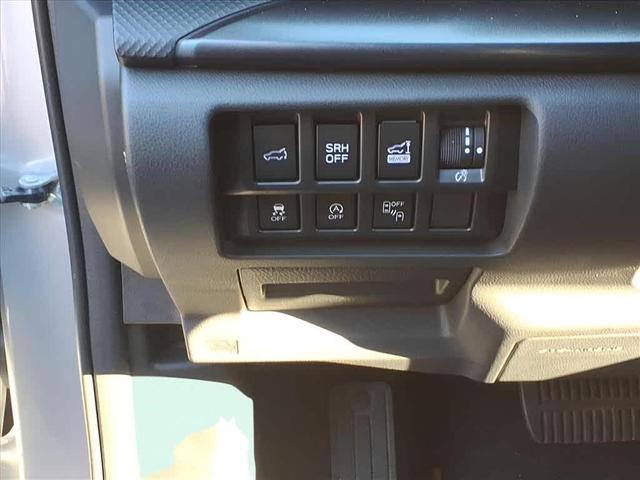Photo of 2024 Ice Silver Metallic Subaru Forester