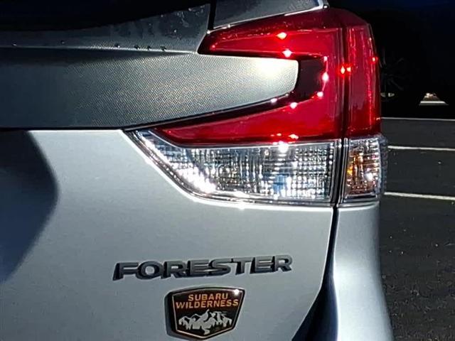 Photo of 2024 Ice Silver Metallic Subaru Forester