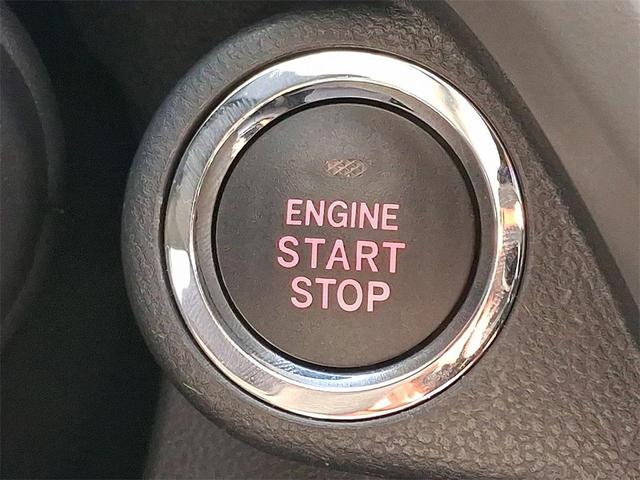 Photo of 2024 Crystal White Pearl Subaru Crosstrek