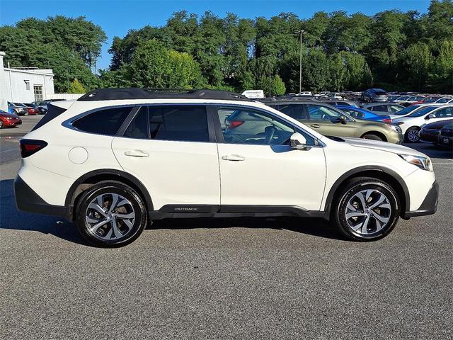 Photo of 2020 Crystal White Pearl Subaru Outback