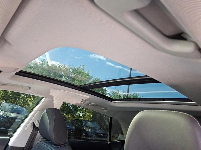 Photo of 2020 Glacier White Metallic Audi Q8