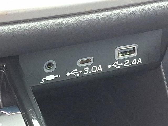 Photo of 2025 Ice Silver Subaru Legacy