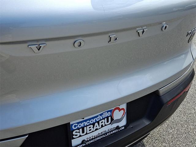 Photo of 2019 Bright Silver Metallic Volvo XC40