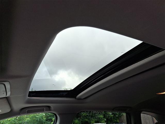 Photo of 2020 Crystal Black Pearl Honda CR-V