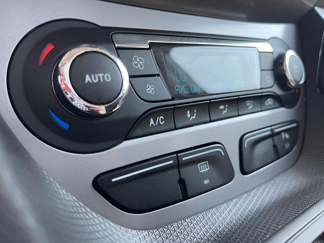 Photo of 2015 Frozen White Ford Transit Connect