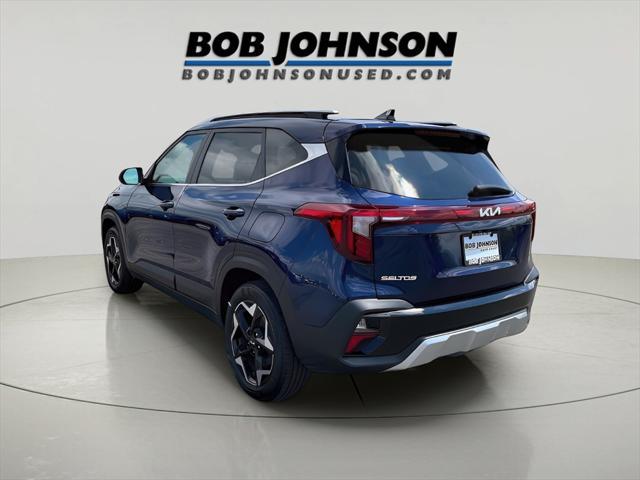 Photo of 2024 Dark Ocean Blue Kia Seltos