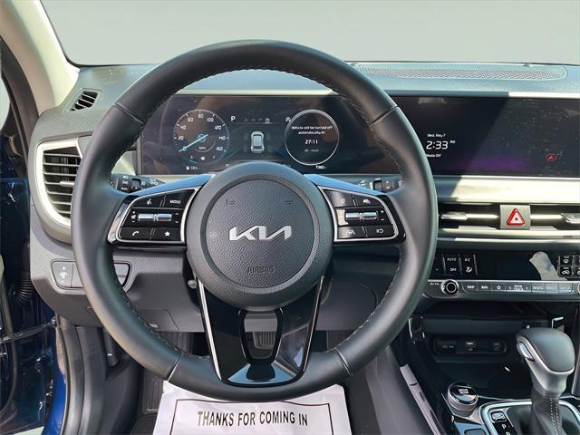 Photo of 2024 Dark Ocean Blue Kia Seltos