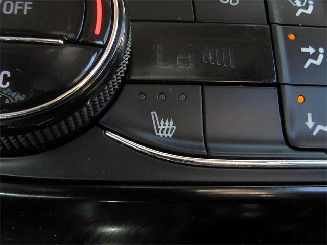 Photo of 2022 Summit White Buick Encore GX