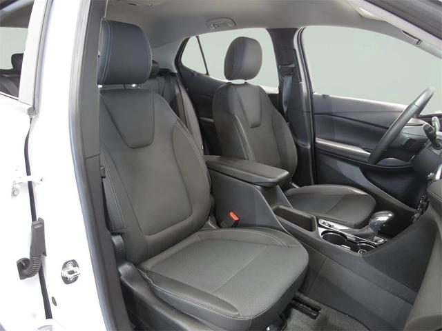 Photo of 2022 Summit White Buick Encore GX