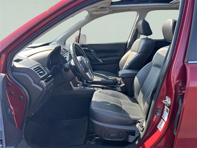 Photo of 2017 Venetian Red Pearl Subaru Forester