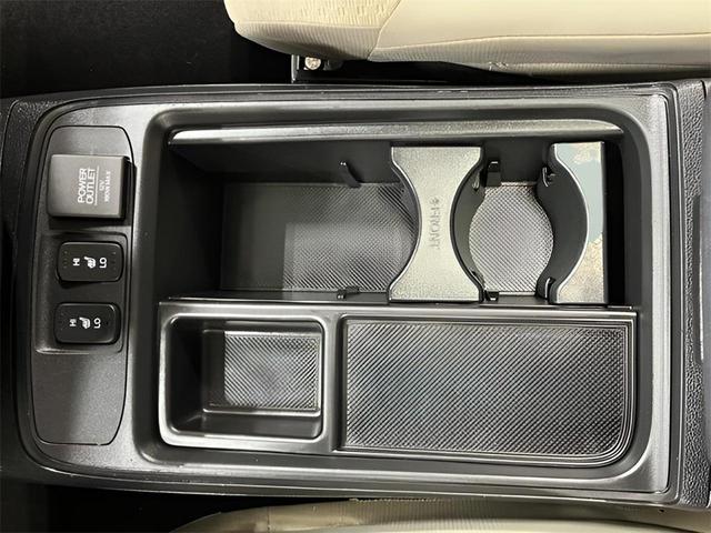 Photo of 2016 Obsidian Blue Pearl Honda CR-V