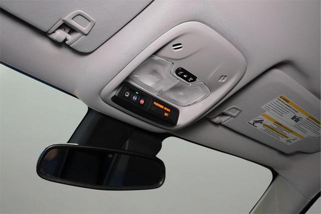 Photo of 2021 Summit White Chevrolet Trailblazer