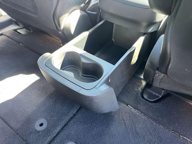 Photo of 2022 Bright White Clearcoat Chrysler Pacifica