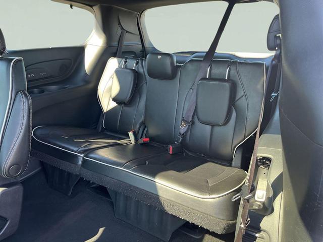 Photo of 2022 Bright White Clearcoat Chrysler Pacifica