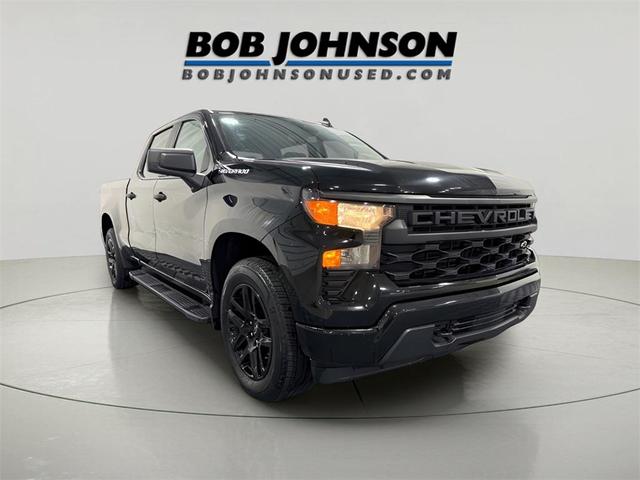 Photo of 2022 Black Chevrolet Silverado 1500
