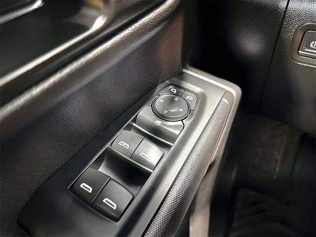 Photo of 2022 Black Chevrolet Silverado 1500