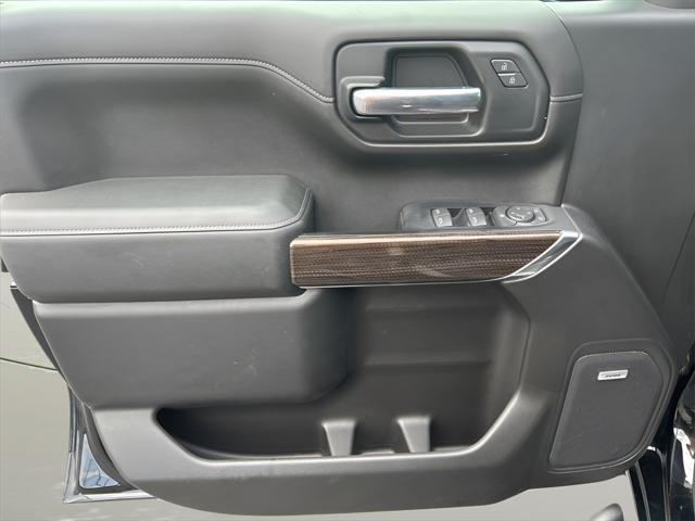 Photo of 2019 Black Chevrolet Silverado 1500