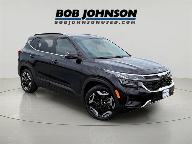Photo of 2024 Fusion Black Kia Seltos