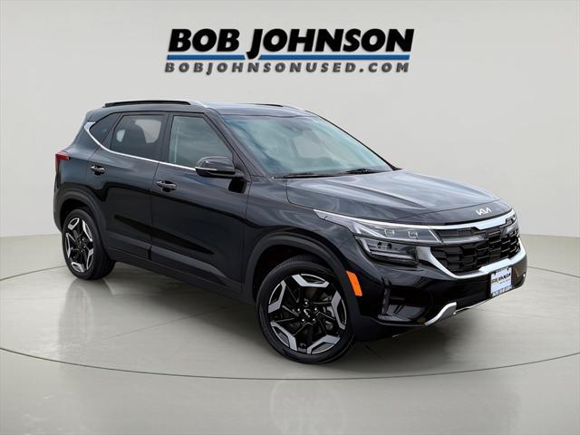 Photo of 2024 Fusion Black Kia Seltos