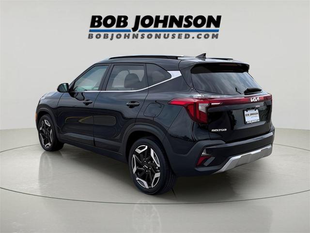 Photo of 2024 Fusion Black Kia Seltos