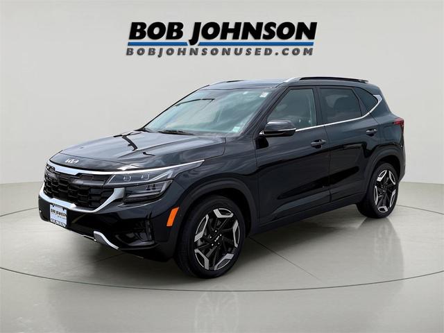 Photo of 2024 Fusion Black Kia Seltos