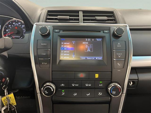 Photo of 2015 Gray Toyota Camry