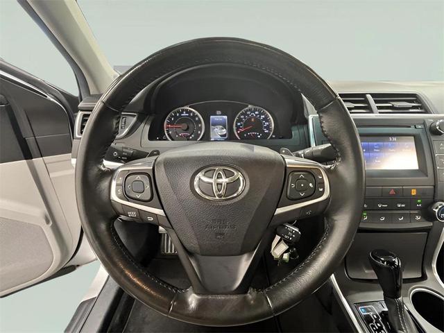 Photo of 2015 Gray Toyota Camry